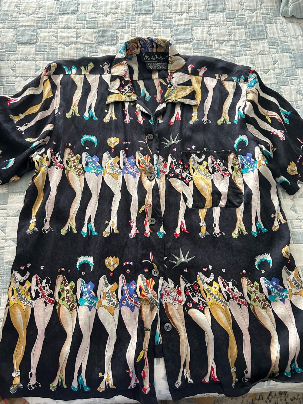 Nicole Miller Rare, vintage, limited edition print 50 States silk blouse - Picture 4 of 5